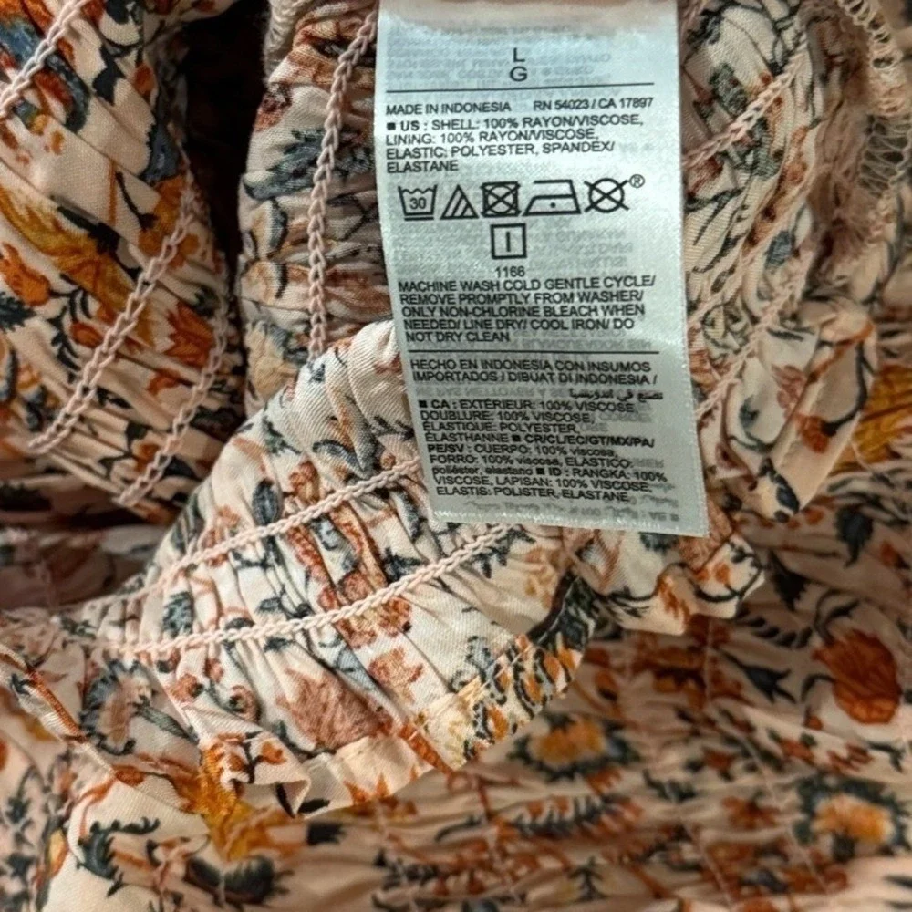 Old‎ Navy Womens Large Smocked Floral Square Neck Puff Sleeve Blouse Peach NWT